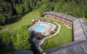 Les Hameaux De Lozere Sure Hotel Collection by Best Western